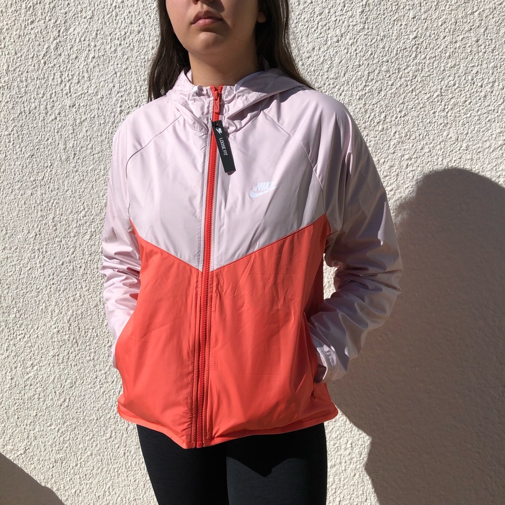 🆕 Nike Sportswear Cheeky Peach Windrunner Jacket